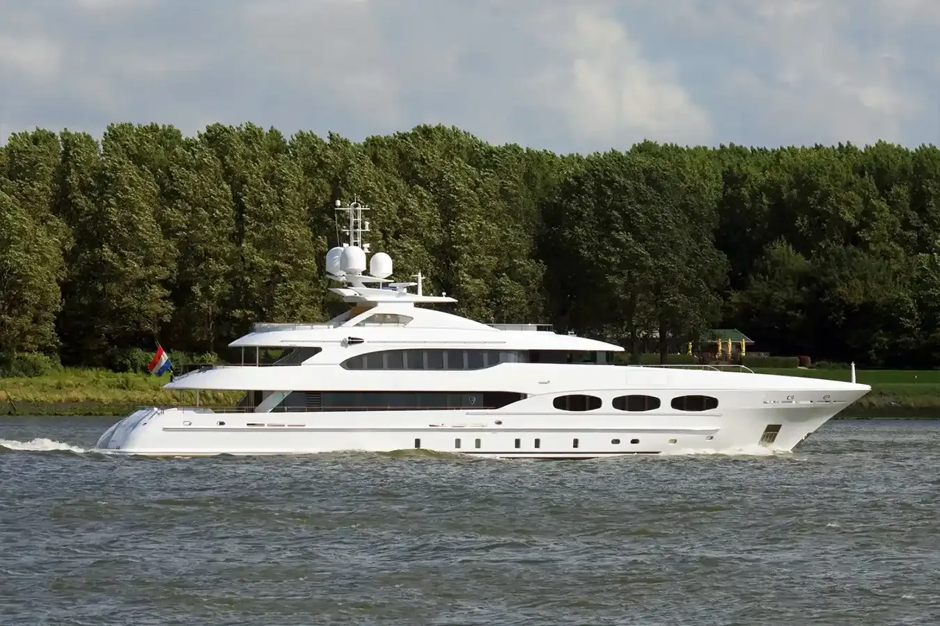 Crystalady yacht, a 154 ft Heesen luxury superyacht underway, 47 meters, built in 2011.