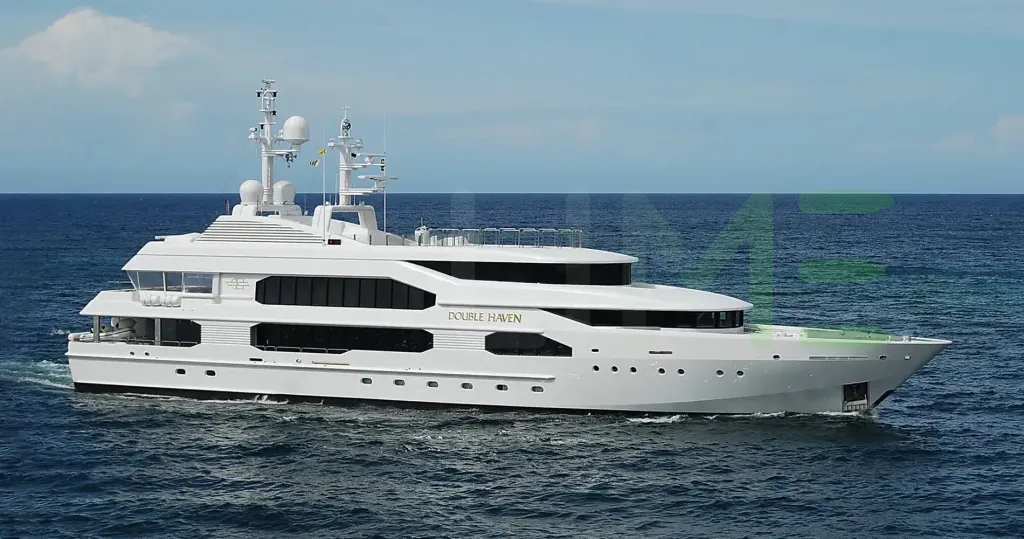 White Double Haven yacht - 2026 guide with the owner of the world's 1074th largest yacht, the 123rd largest yacht built by superyacht builder Feadship, based in Netherlands.