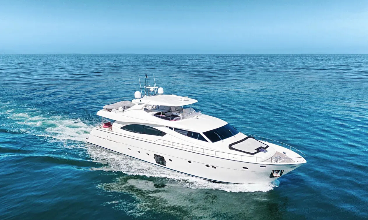 El Pavica yacht, a 88 ft Ferretti luxury superyacht underway, 27.03 meters, built in 2006.