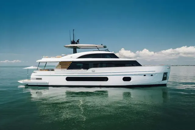 Equites yacht, a 82 ft Azimut luxury superyacht underway, 25.2 meters, built in 2023.