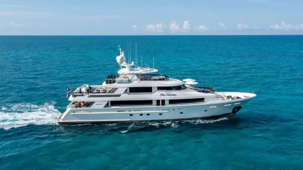 Far Niente yacht, a 131 ft Westport luxury superyacht underway, 39.93 meters, built in 2014, 2022.