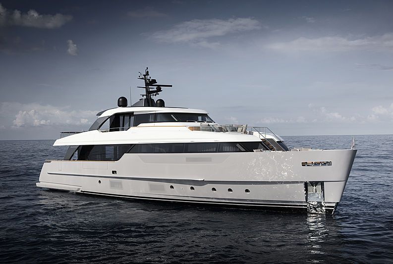 Flori yacht, a 94 ft Sanlorenzo luxury superyacht underway, 28.93 meters, built in 2022.