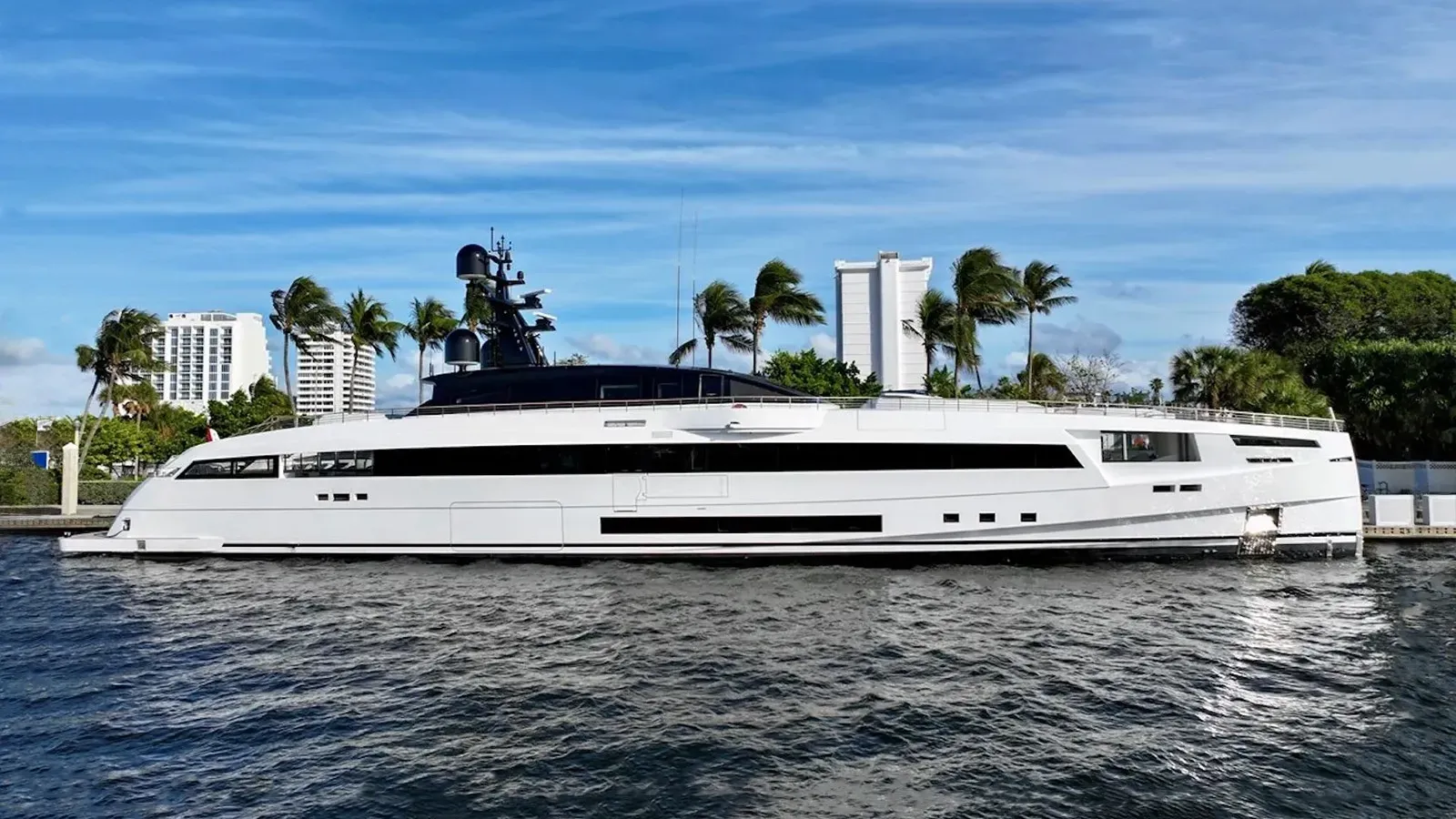 Franklie yacht, a 160 ft Rossinavi luxury superyacht underway, 49 meters, built in 2024.