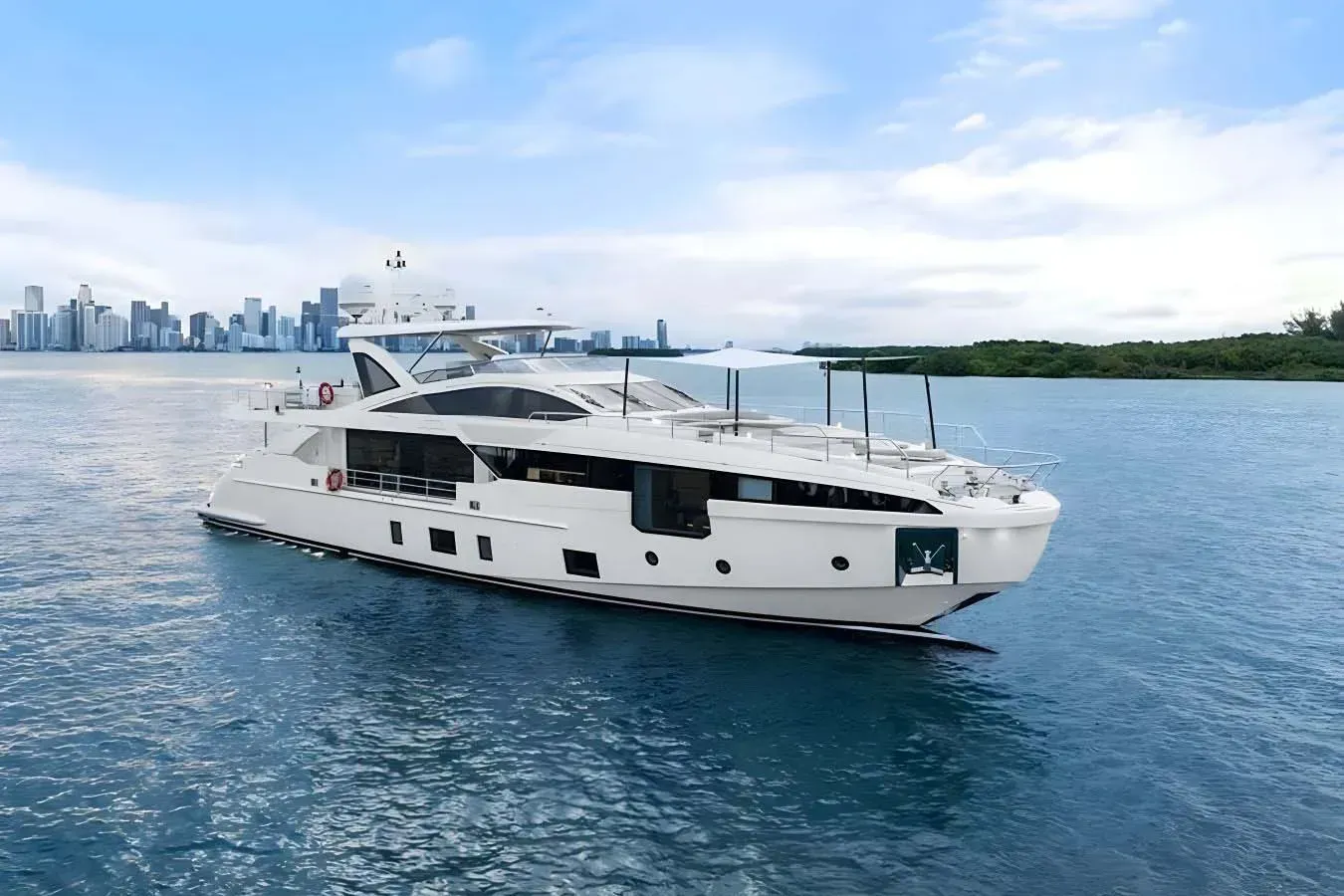 Freedome yacht, a 105 ft Azimut luxury superyacht underway, 32 meters, built in 2021.
