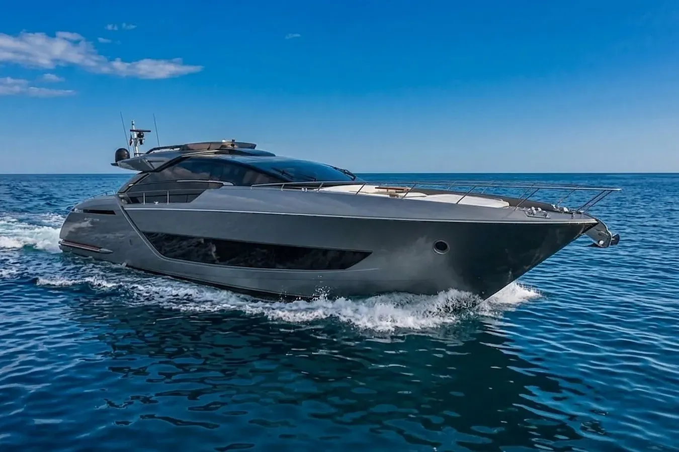 Gecua yacht, a 88 ft Riva luxury superyacht underway, 26.92 meters, built in 2021.