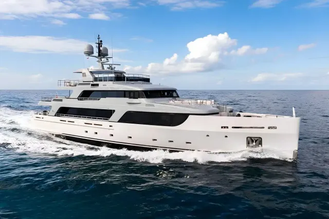 Gioia yacht, a 141 ft Codecasa luxury superyacht underway, 43 meters, built in 2024.