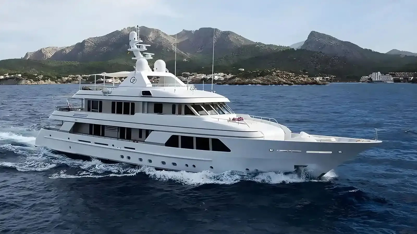 GO yacht, a 141 ft Feadship luxury superyacht underway, 43 meters, built in 2010, 2025.