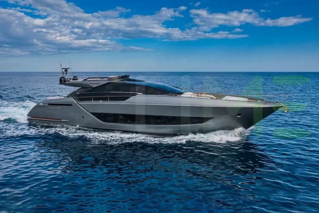 White Hercules yacht - 2026 guide with the owner of the world's 9750th largest yacht, the 164th largest yacht built by superyacht builder Riva, based in Italy.