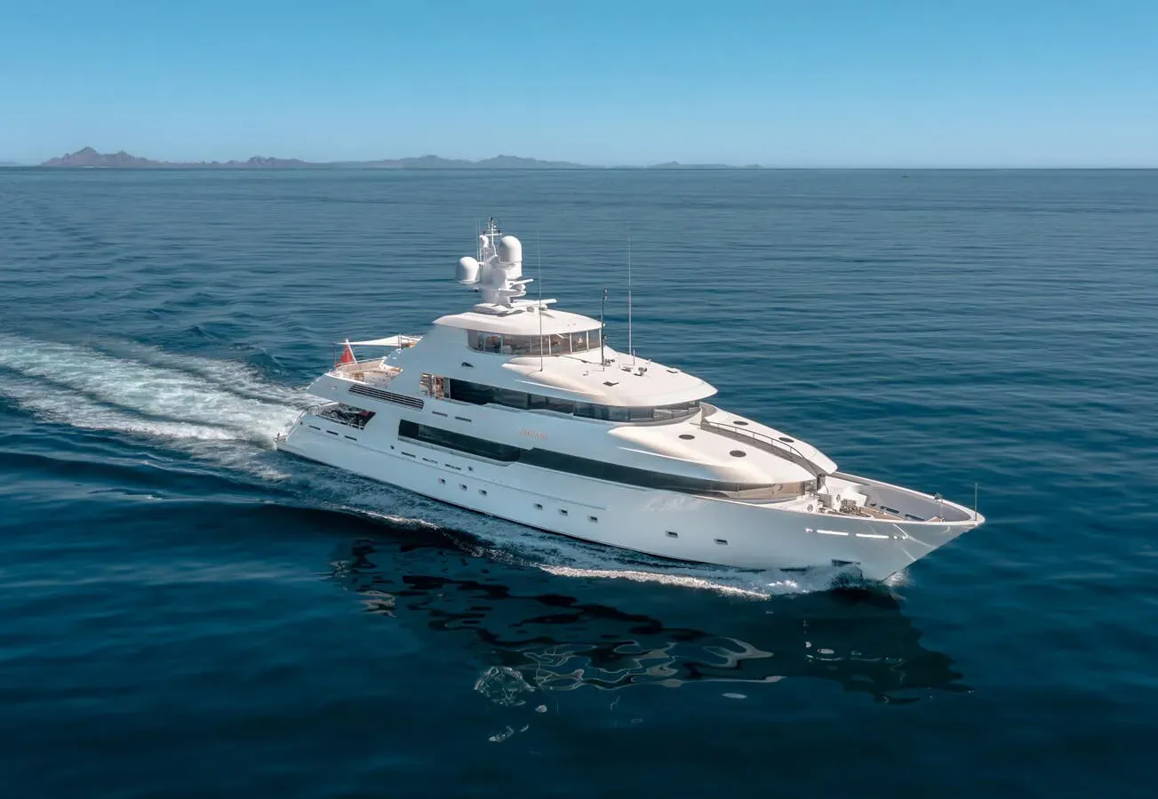 HH Noverra yacht, a 156 ft Delta Marine luxury superyacht underway, 47.55 meters, built in 2011, 2022.
