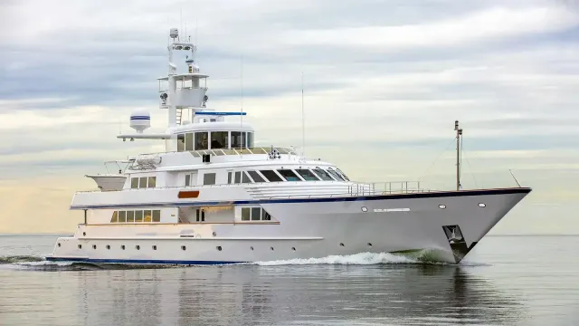 Ice Bear 170 ft yacht (52m) Feadship yachts off market. The best new and used boats. One of twelve superyachts.