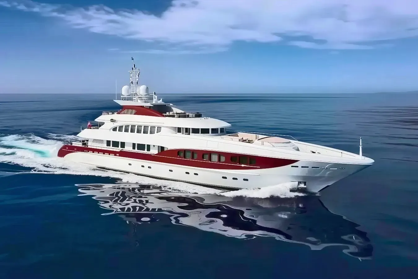 Idefix II 154 ft yacht (47m) Heesen for charter/rental. Cost, plans, interior. One of twelve best luxury yachts.
