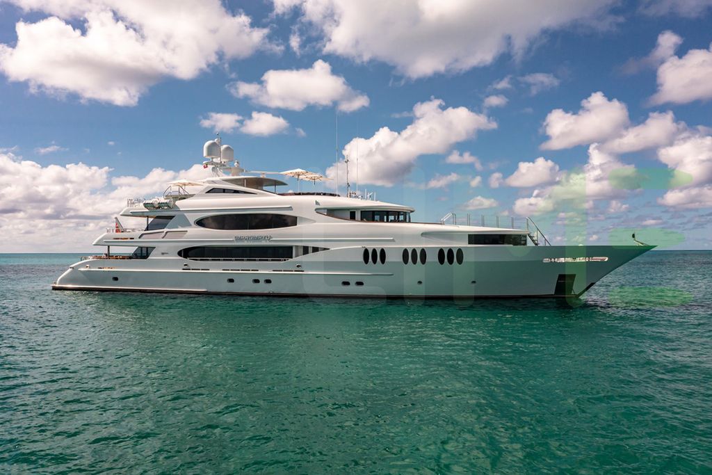 White Impromptu yacht for sale and price, showing the details and features of the interior and exterior available for purchase from LIME Yachts and Brokerage located in Fort Lauderdale Florida.