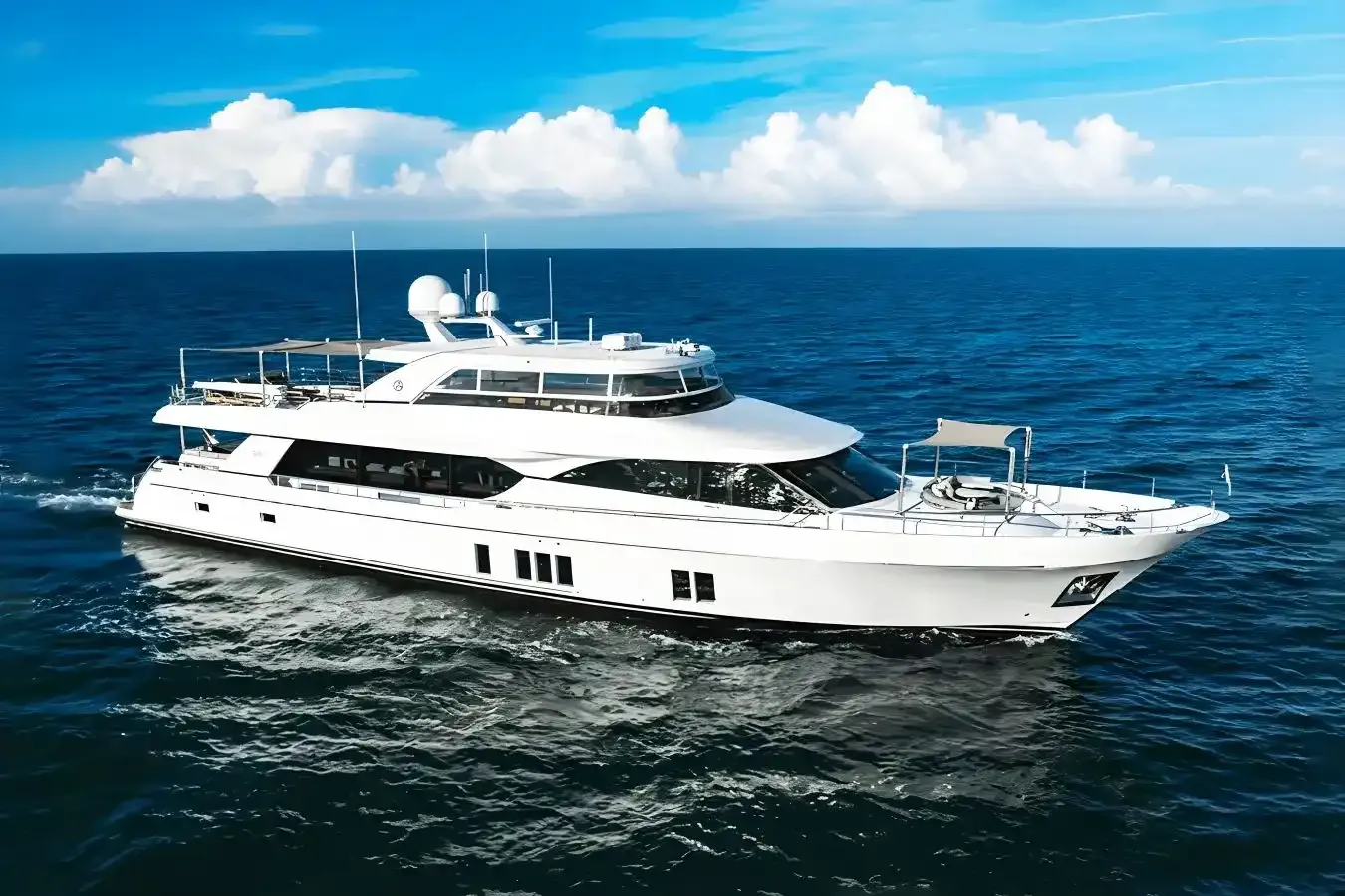 Indigo yacht, a 100 ft Ocean Alexander luxury superyacht underway, 30.53 meters, built in 2015.