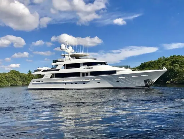 Lady JJ yacht, a 130 ft Westport luxury superyacht underway, 39.62 meters, built in 2013.