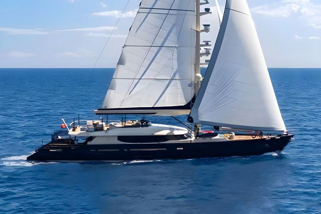 Legato yacht, a 137 ft Mengi Yay luxury superyacht underway, 42 meters, built in 2024.