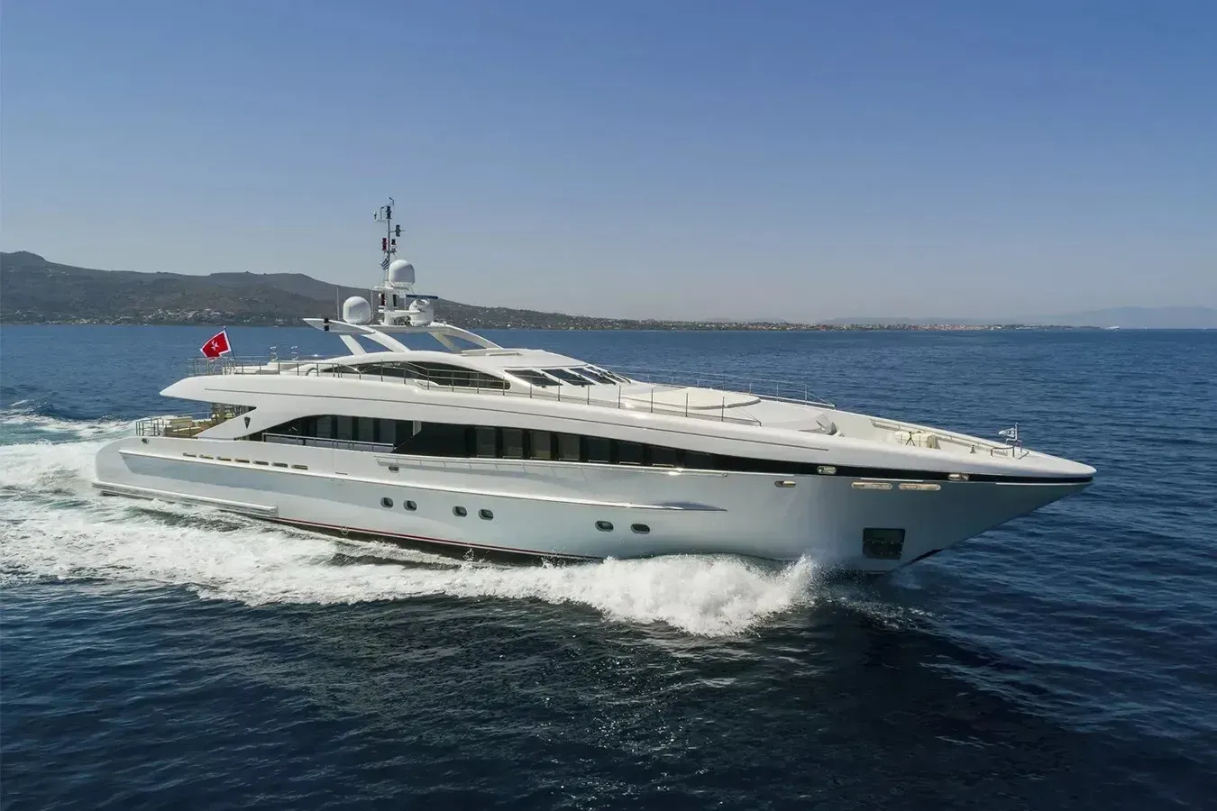 L'Equinox yacht, a 122 ft Heesen luxury superyacht underway, 37.3 meters, built in 2006, 2017.