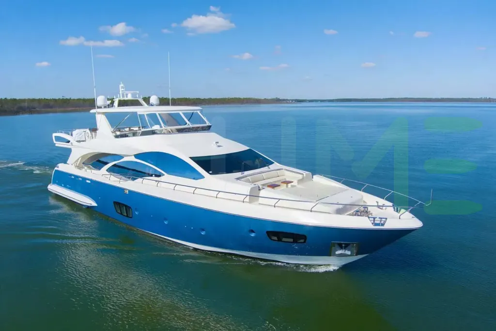 White Liberty Blue yacht - 2026 guide with the owner of the world's 7096th largest yacht, the 279th largest yacht built by superyacht builder Azimut, based in Italy.