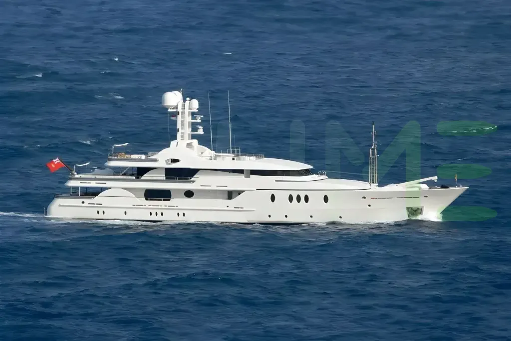 White Lightning yacht - 2026 guide with the owner of the world's 1001st largest yacht, the 87th largest yacht built by superyacht builder Amels, based in Netherlands.