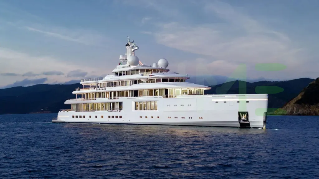 White Luminosity yacht - 2026 guide with the owner of the world's 92nd largest yacht, the 2nd largest yacht built by superyacht builder Benetti Yachts, based in Italy.