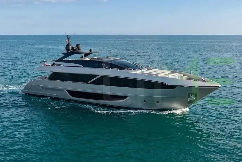 White M yacht - 2026 guide with the owner of the world's 7233rd largest yacht, the 86th largest yacht built by superyacht builder Riva, based in Italy.
