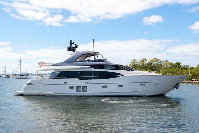 Maravi yacht, a 80 ft Sanlorenzo luxury superyacht underway, 24.64 meters, built in 2022.