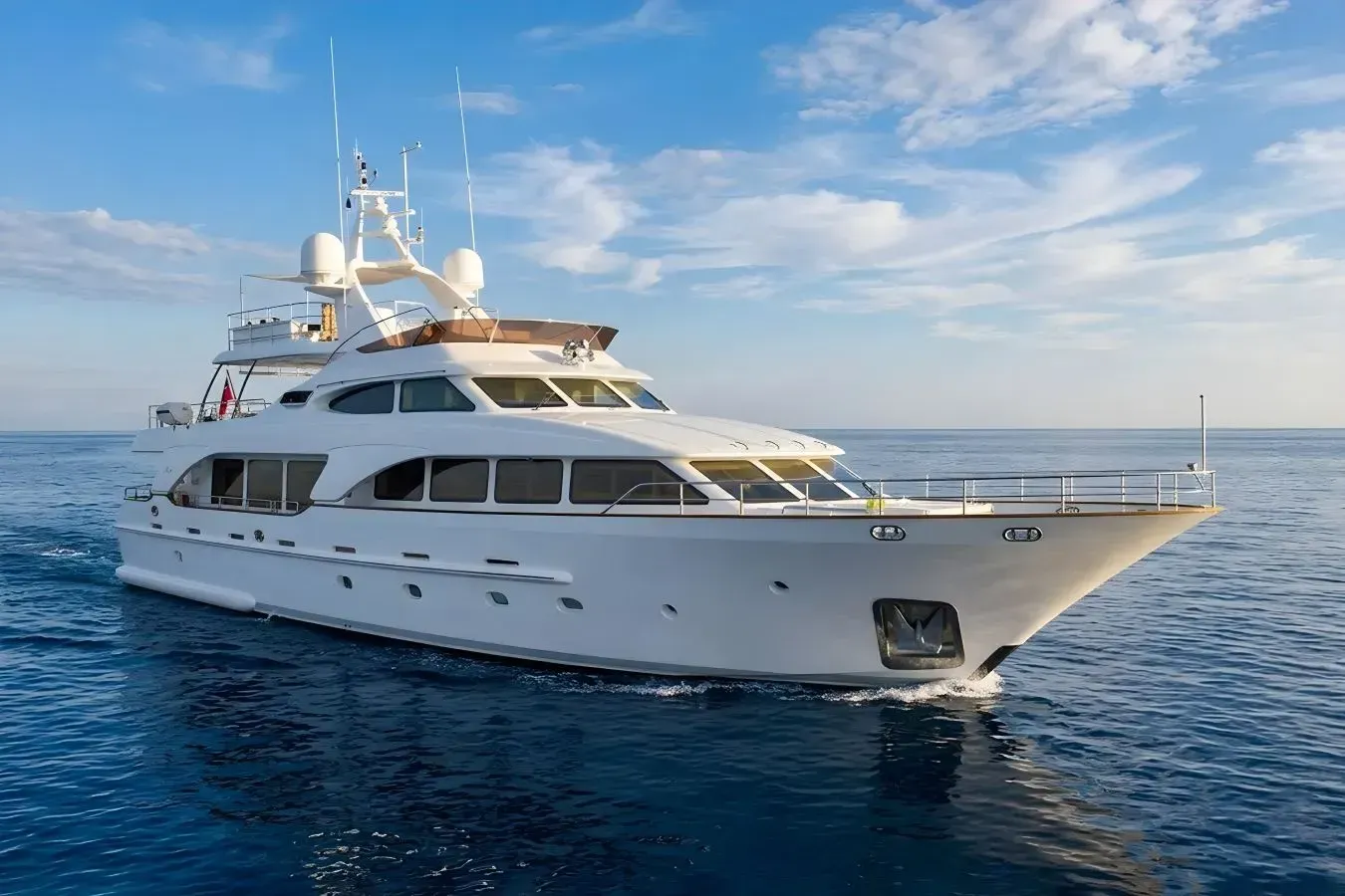 Marques yacht, a 99 ft Benetti Yachts luxury superyacht underway, 30.2 meters, built in 2006.