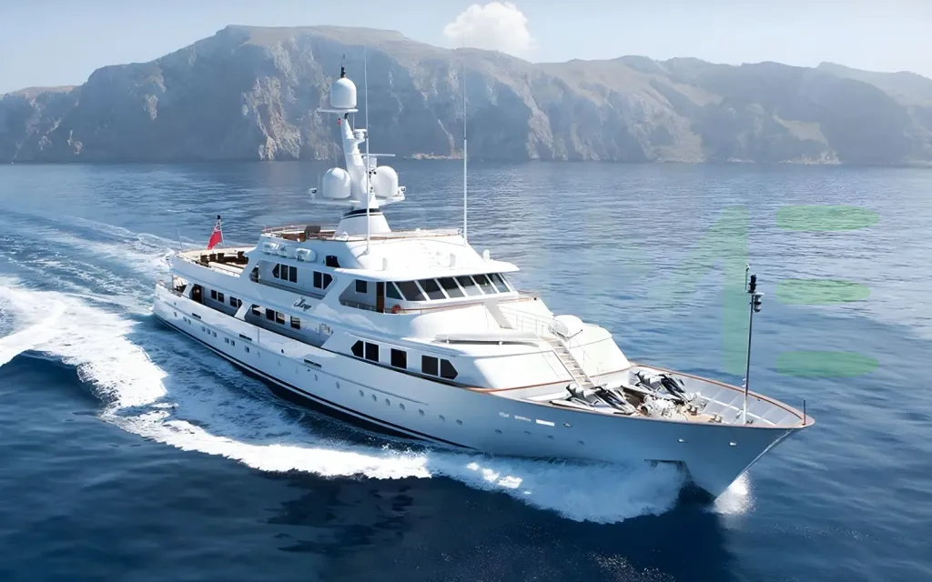 White Mirage yacht - 2026 guide with the owner of the world's 962nd largest yacht, the 114th largest yacht built by superyacht builder Feadship, based in Netherlands.
