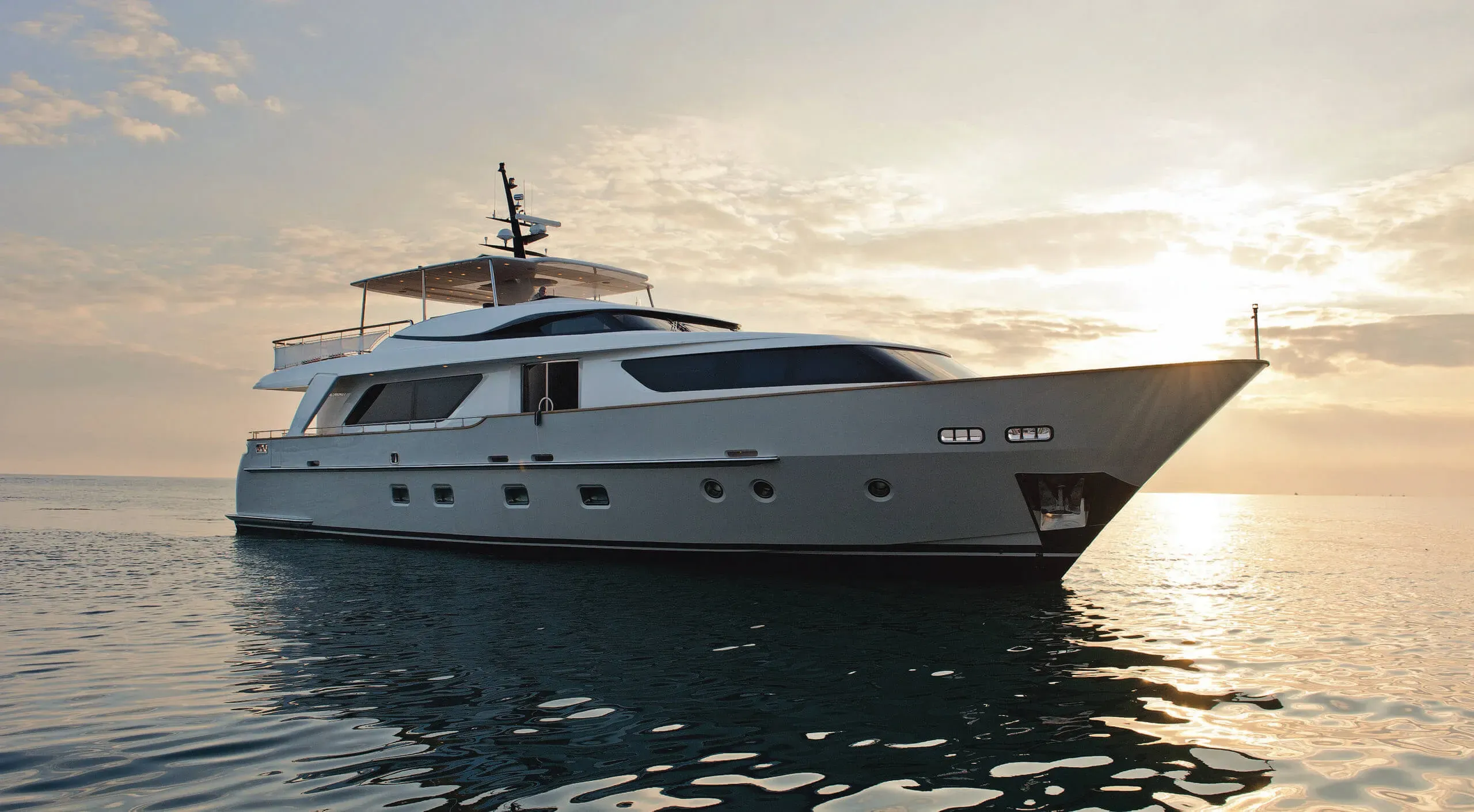 Miri yacht, a 90 ft Sanlorenzo luxury superyacht underway, 27.6 meters, built in 2017.