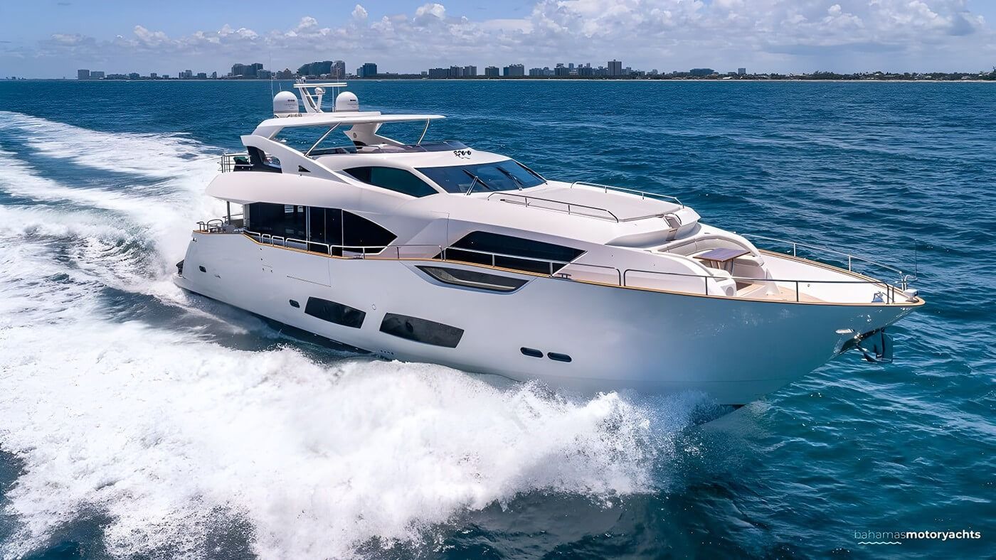 Mirracle yacht, a 95 ft Sunseeker luxury superyacht underway, 28.96 meters, built in 2018.