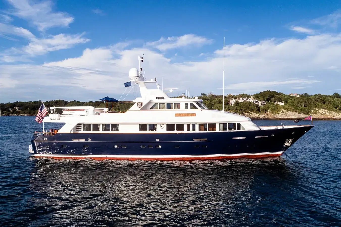 Moon River 119 ft yacht (36m) Feadship for charter/rental. Cost, plans, interior. One of twelve best luxury yachts.