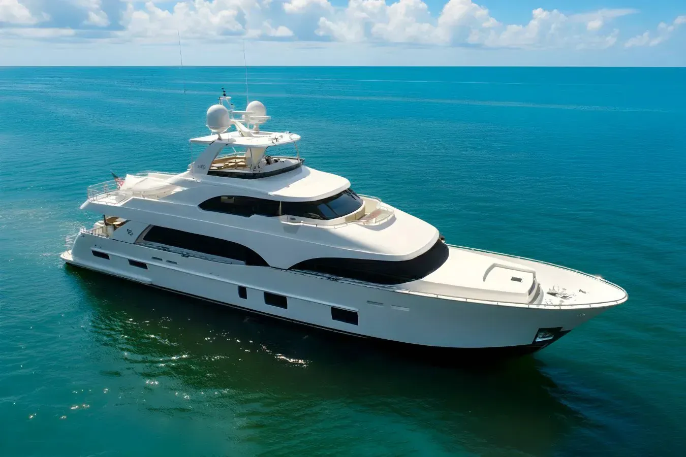 Paline II yacht, a 112 ft Ocean Alexander luxury superyacht underway, 34.14 meters, built in 2016.