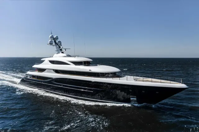 Podium yacht, a 239 ft Feadship luxury superyacht underway, 72.85 meters, built in 2020.