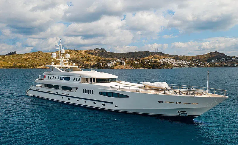 Queen Mare yacht, a 190 ft Egeria luxury superyacht underway, 57.9 meters, built in 2012, 2021.