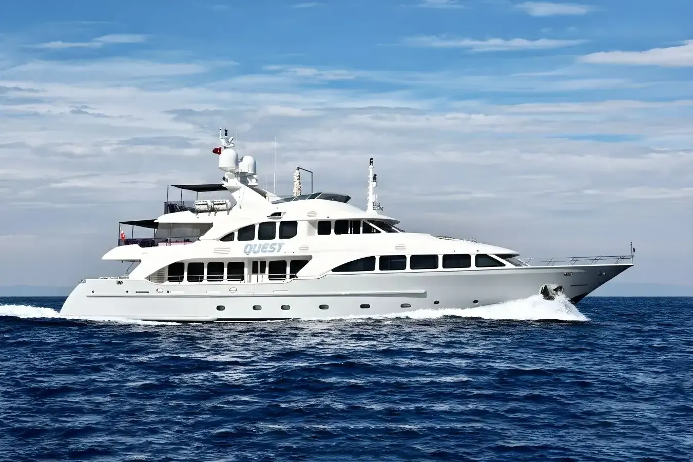 Quest R yacht, a 120 ft Benetti luxury superyacht underway, 36.7 meters, built in 2008, 2018.