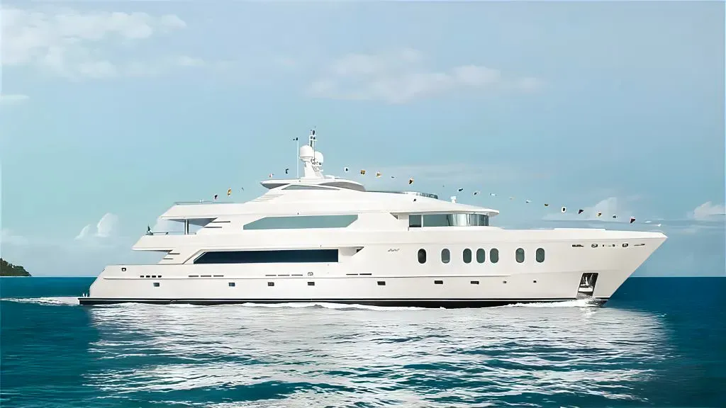 Raffaella II yacht, a 139 ft MCP luxury superyacht underway, 42.5 meters, built in 2013.