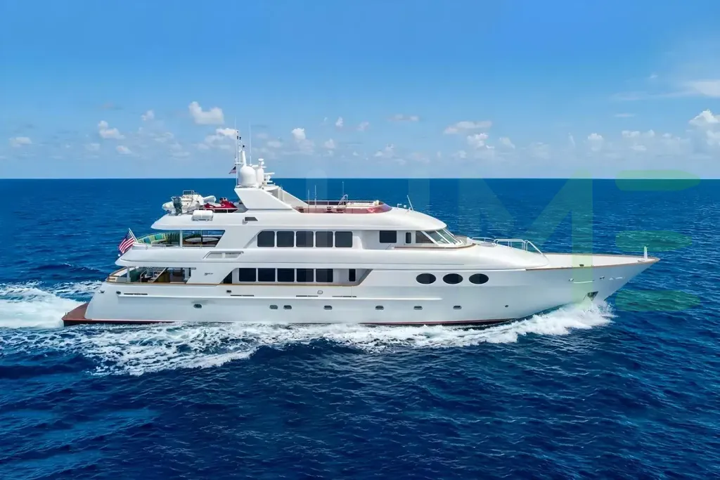 White Relentless yacht - 2026 guide with the owner of the world's 1890th largest yacht, the 50th largest yacht built by superyacht builder Trinity, based in United States.