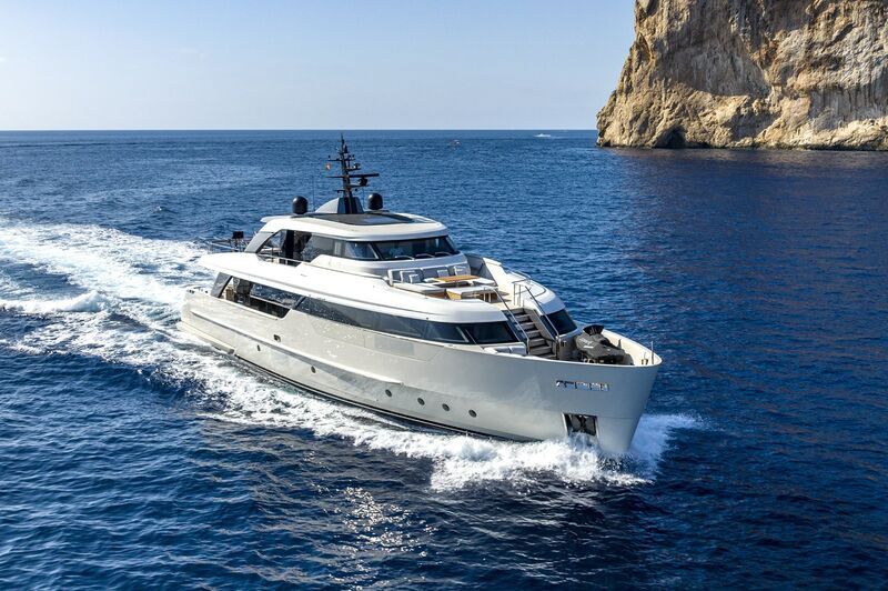 Sahasa yacht, a 94 ft Sanlorenzo luxury superyacht underway, 28.93 meters, built in 2023.