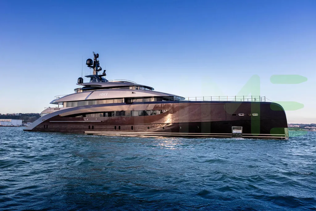 White Salt yacht - 2026 guide with the owner of the world's 534th largest yacht, the 9th largest yacht built by superyacht builder CRN, based in Italy.