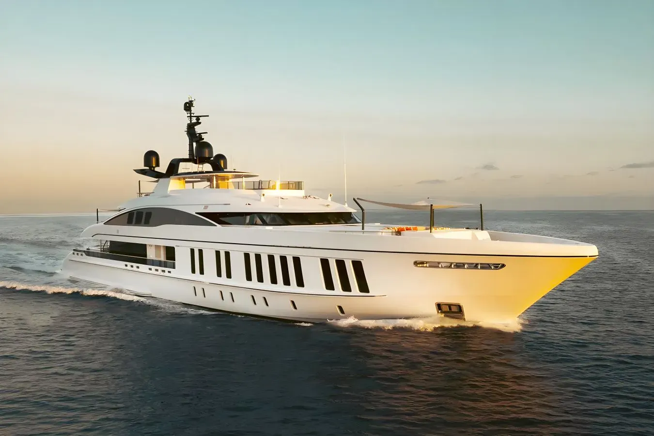 Samurai yacht, a 197 ft Alia luxury superyacht underway, 60.3 meters, built in 2016, 2022.