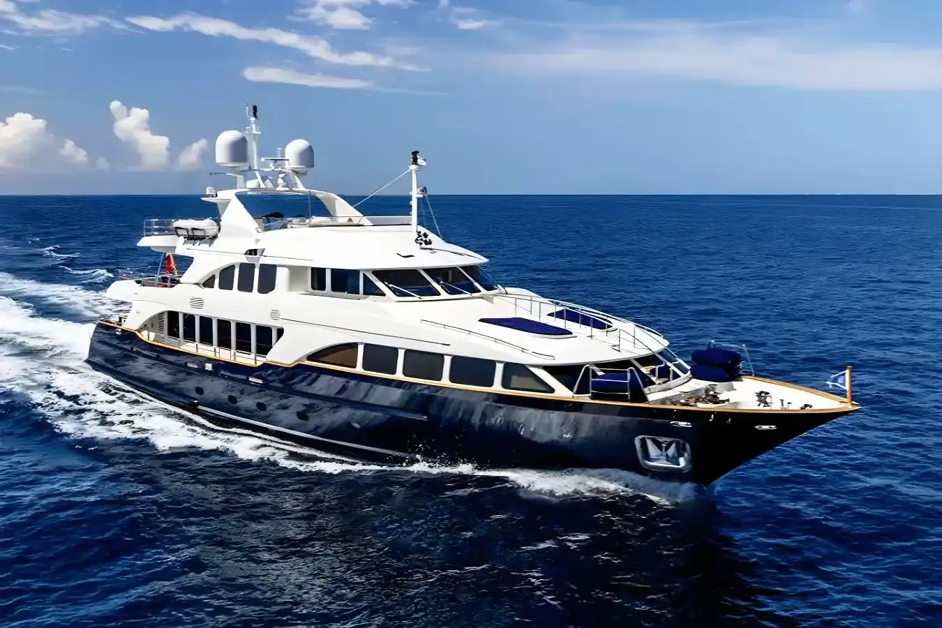 Sea Blue'Z yacht, a 119 ft Benetti luxury superyacht underway, 36.5 meters, built in 2006, 2020.