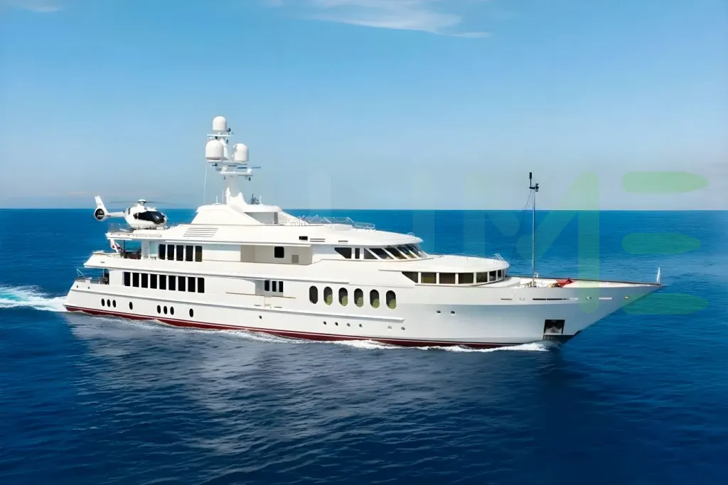 White Sea Huntress yacht - 2026 guide with the owner of the world's 816th largest yacht, the 105th largest yacht built by superyacht builder Feadship, based in Netherlands.