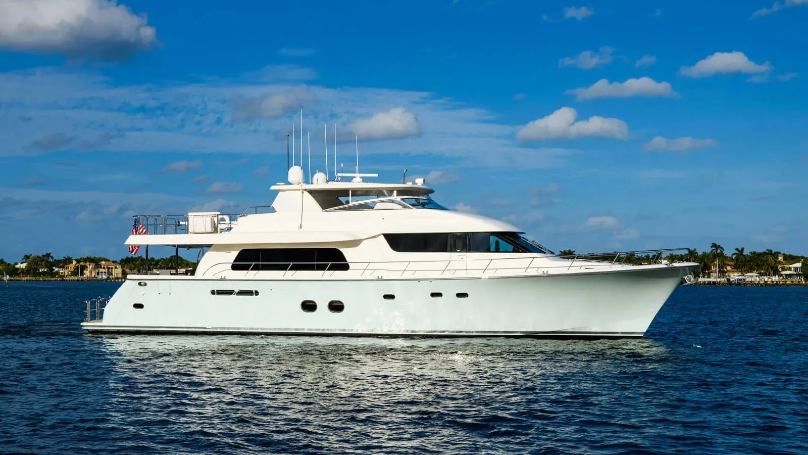 Second Chance yacht, a 85 ft Pacific Mariner luxury superyacht underway, 25.91 meters, built in 2009.