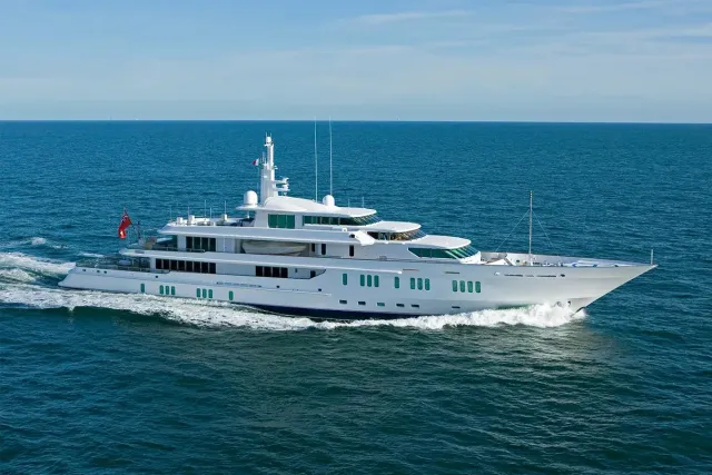 Siran yacht, a 219 ft Feadship luxury superyacht underway, 67.01 meters, built in 1992, 2015.