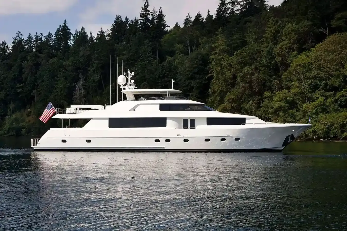 Snowbored yacht, a 106 ft Westport luxury superyacht underway, 32.31 meters, built in 2004.