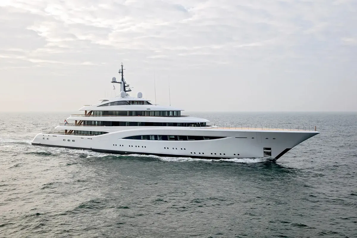 Sophia yacht, a 316 ft Feadship luxury superyacht underway, 96.6 meters, built in 2017, 2022.