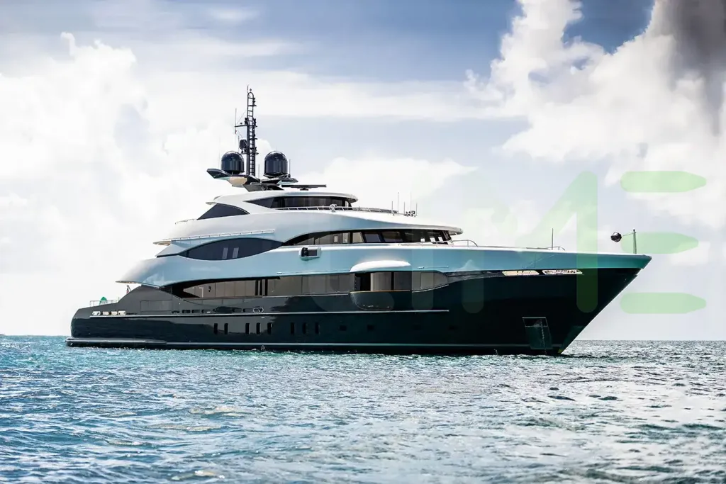 White South yacht - 2026 guide with the owner of the world's 820th largest yacht, the 10th largest yacht built by superyacht builder Heesen, based in Netherlands.