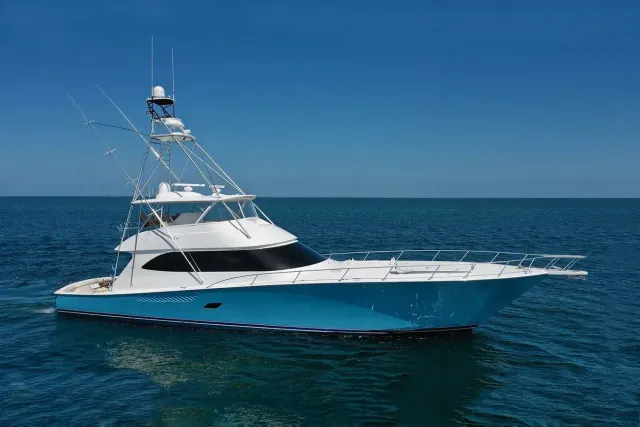 Sweetums yacht, a 82 ft Viking luxury superyacht underway, 24.99 meters, built in 2009.