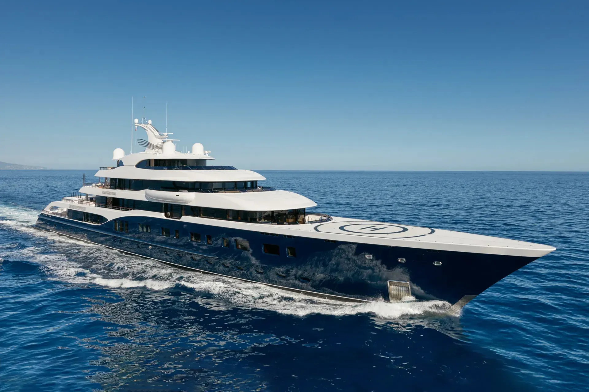 Symphony yacht, a 333 ft Feadship luxury superyacht underway, 101.5 meters, built in 2015, 2022.
