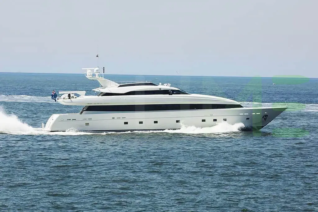 White Tamteen yacht - 2026 guide with the owner of the world's 2952nd largest yacht, the 3rd largest yacht built by superyacht builder Trident, based in United States.
