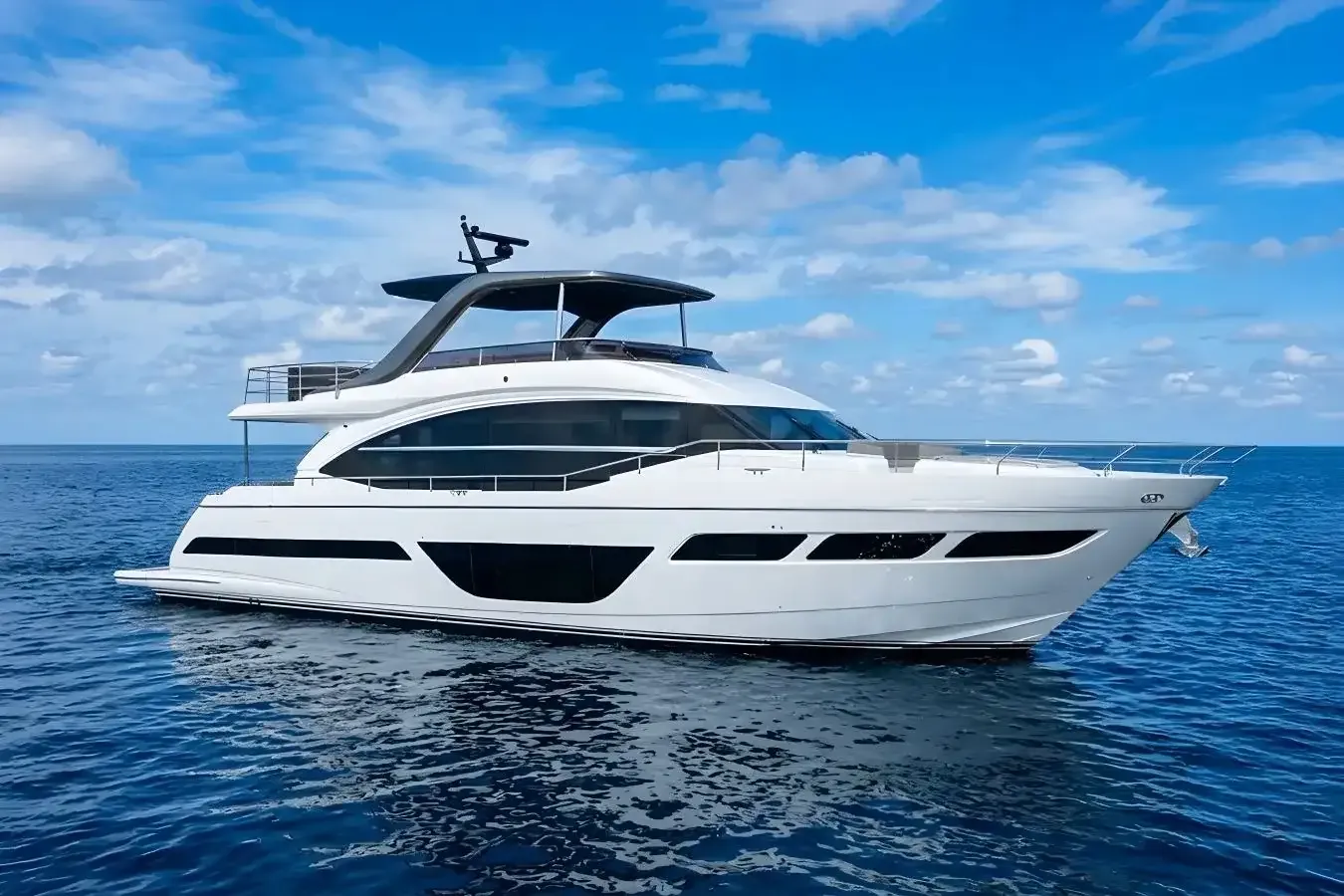 Tarheel yacht, a 78 ft Princess luxury superyacht underway, 23.77 meters, built in 2020.